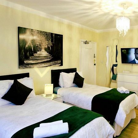 Gable Lodge London B&B Enfield Exterior foto