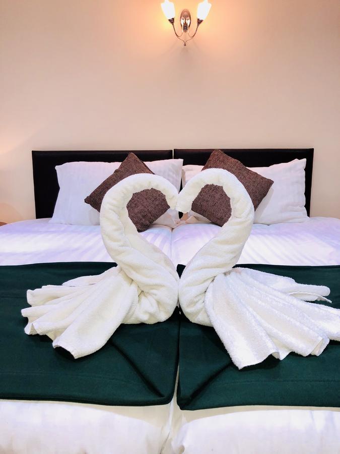 Gable Lodge London B&B Enfield Exterior foto